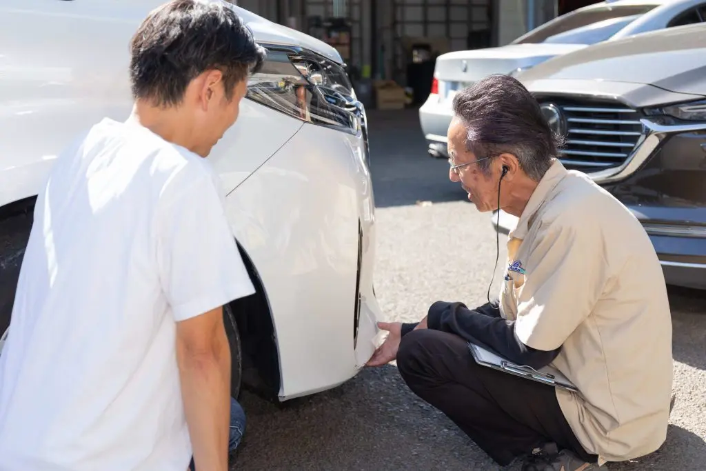 整備士と男性