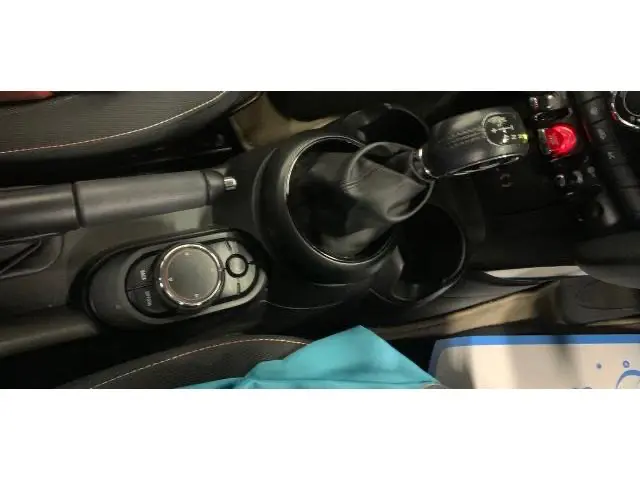 ＢＭＷ　ミニ　シフトスプリング交換 【印西　我孫子　成田　白井　鎌ヶ谷　八千代　栄町　の点検・整備はオートランナーへ！】