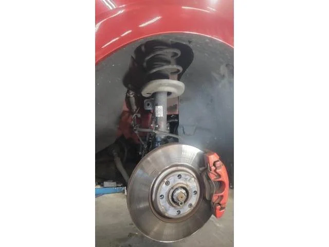 プジョー　２０８　サスペンション、エンジンマウント交換 【印西　我孫子　成田　白井　鎌ヶ谷　八千代　栄町　の点検・整備はオートランナーへ！】